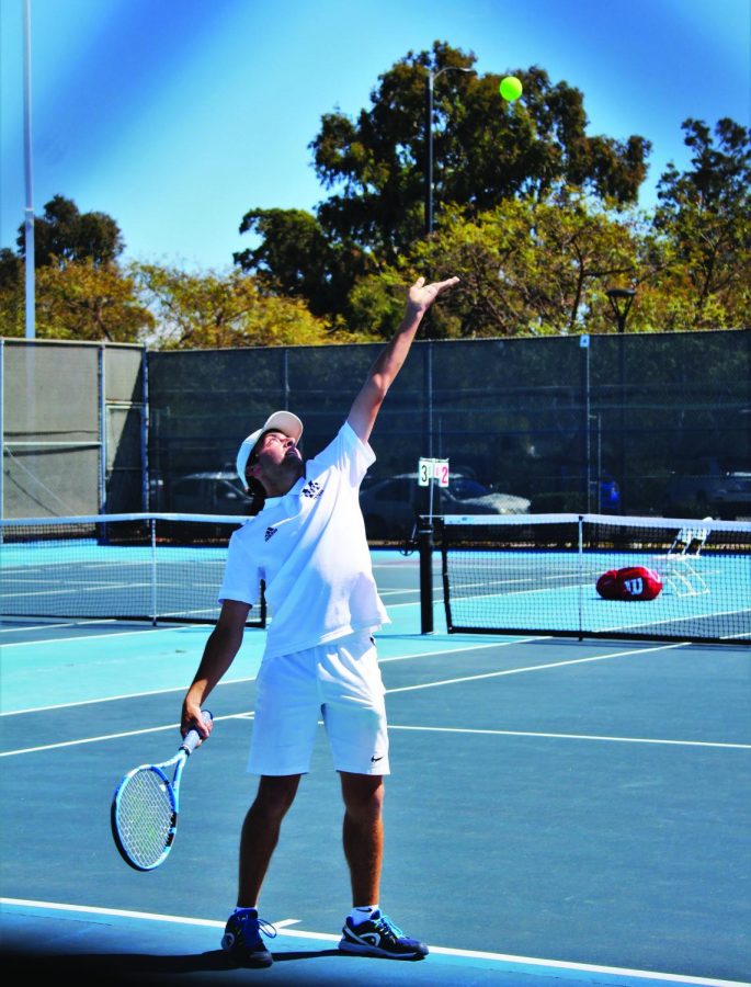 Saddleback College serves breadsticks to Mesa men’s tennis