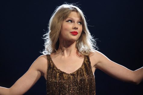 Taylor Swift re-records her album Red leaving fans nostalgic. 