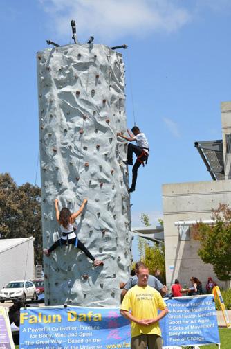 Health Fair Brings Good Vibes