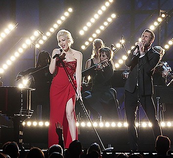 Gwen Stefani and Adam Levine perform at the 57th Annual Grammy Awards at Staples Center in Los Angeles on Sunday, Feb. 8, 2015. (Robert Gauthier/Los Angeles Times/TNS)