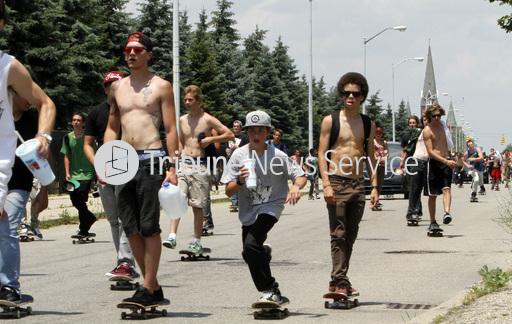 #Freewaychallenge risks skateboarders lives