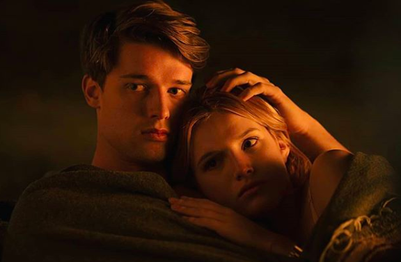 Stars Bella Thorne and Patrick Schwarzenegger 

photo cred: instagram @ingsunida