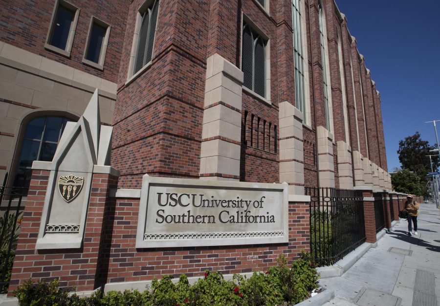 USC is offering free tuition to incoming freshmen whose families make less than $80,000 a year. Photo Credit: MCT Campus