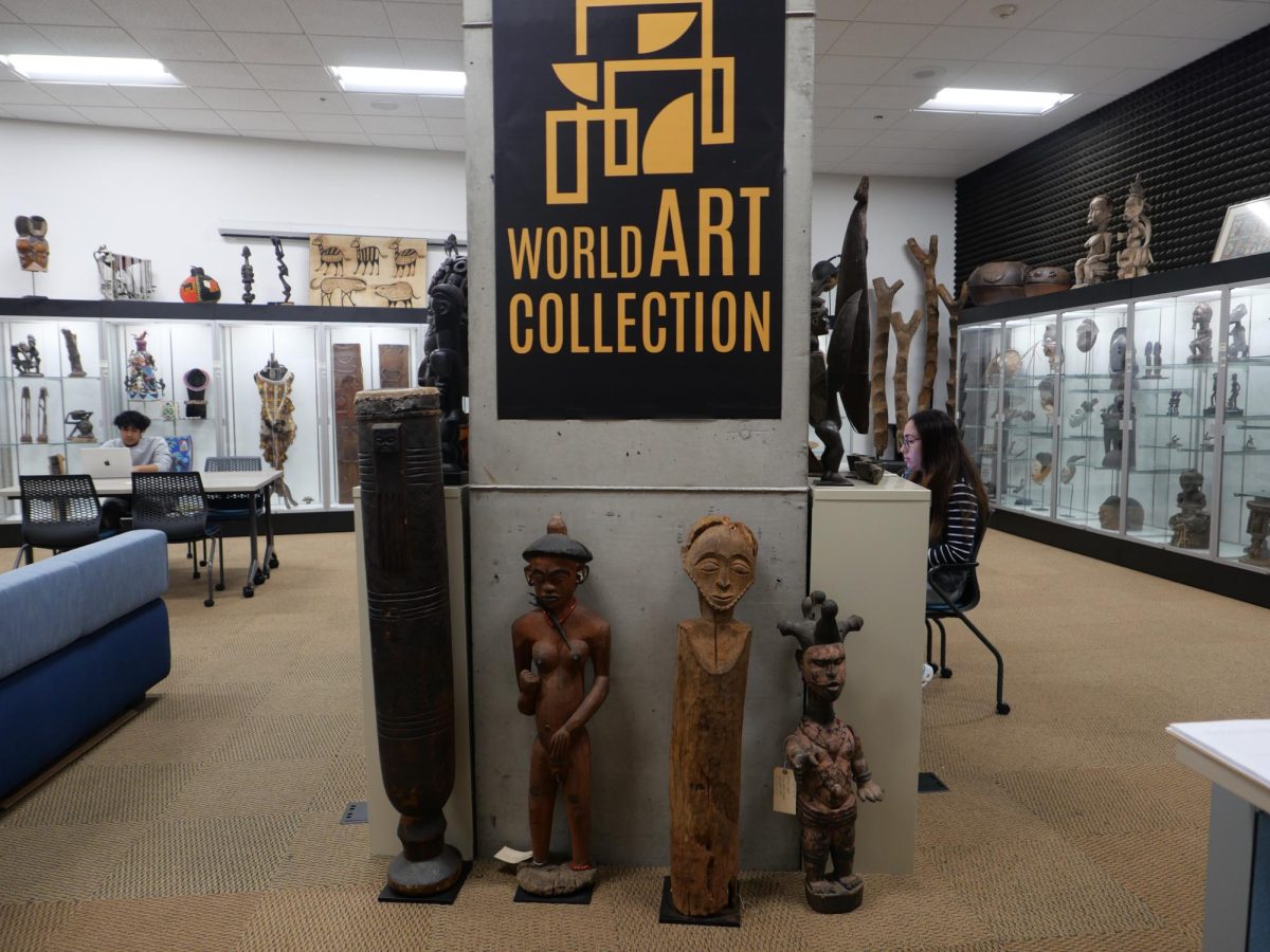 At the World Art Gallery and Research Center on Feb. 17, 2026, students are studying surrounded by art collections.